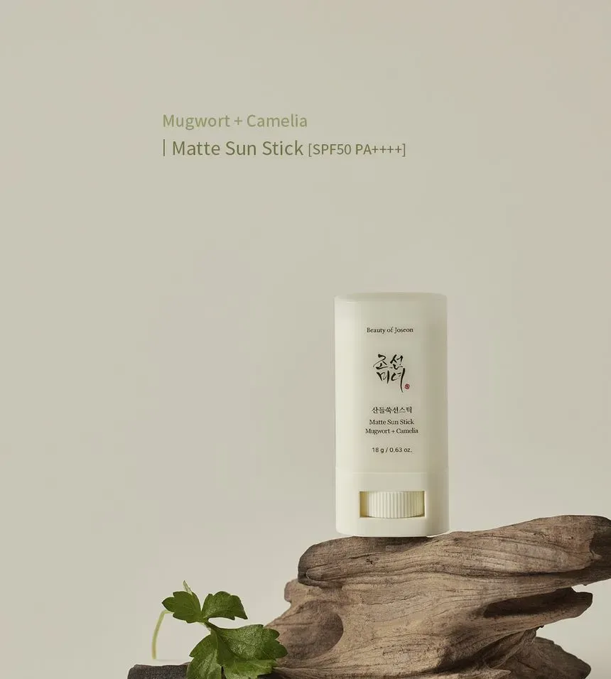 Beauty of Joseon Protector Solar en Barra Mate: Artemisa + Camelia SPF50+ PA++++ 18g